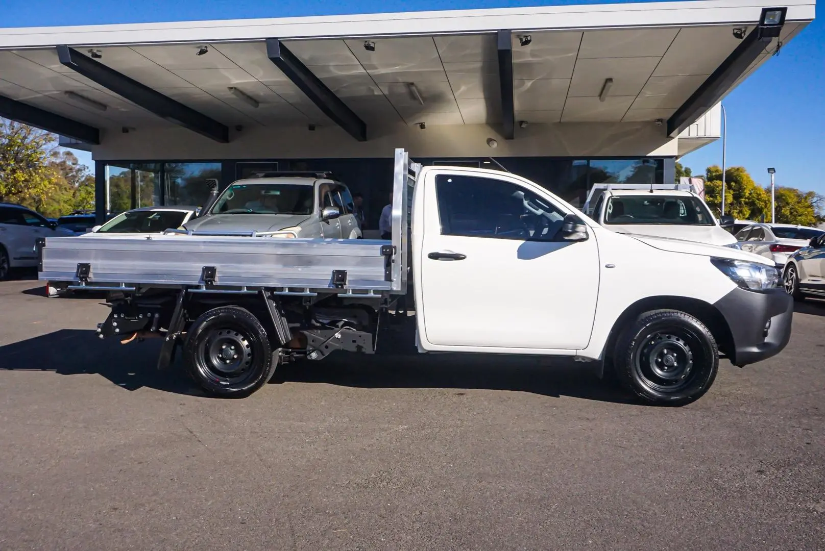 2021 Toyota Hilux Gallery Image 4