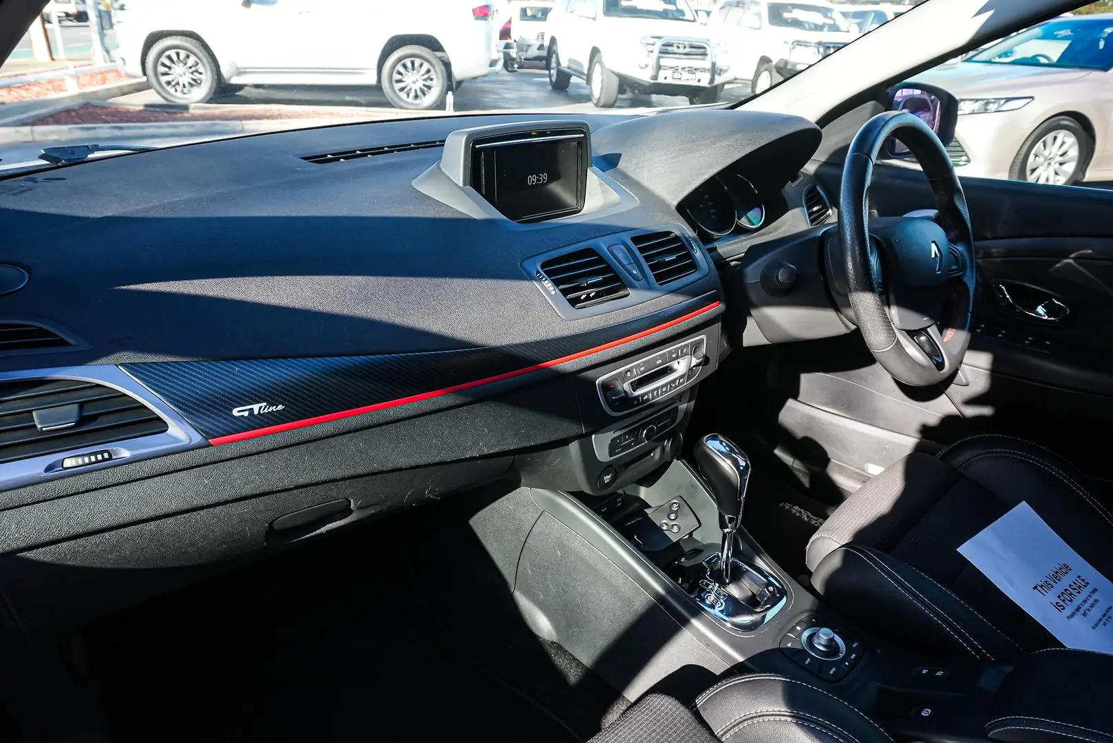 2015 Renault Megane Gallery Image 9