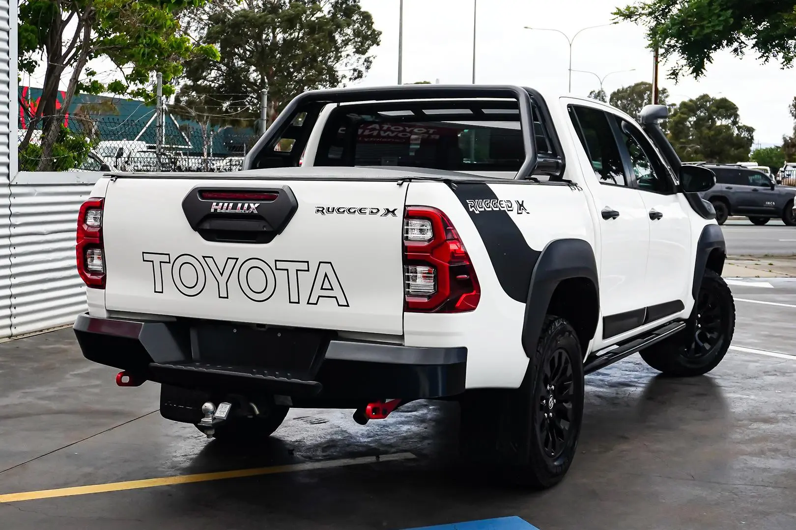 2022 Toyota Hilux Gallery Image 3