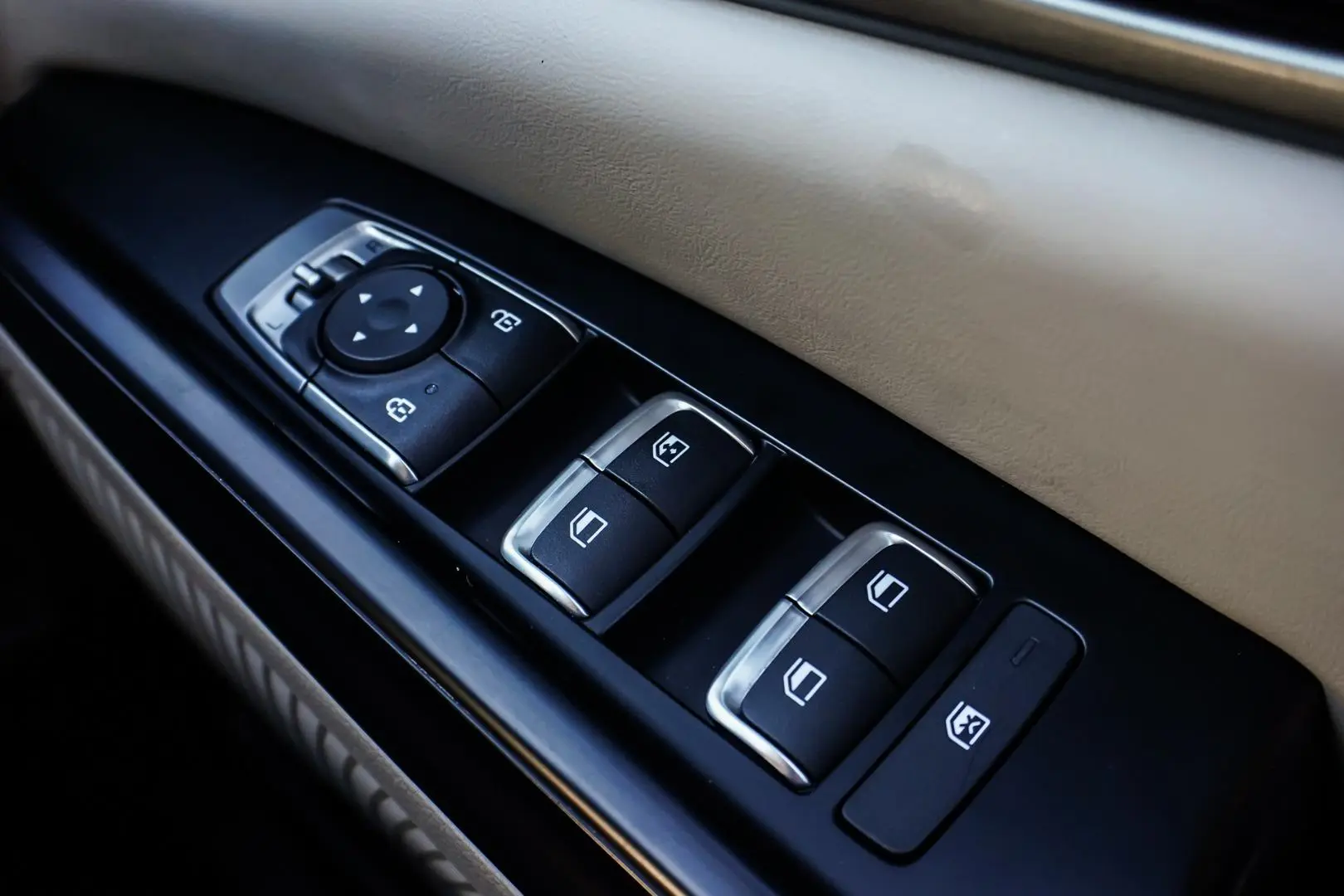 2022 Kia Carnival Gallery Image 26