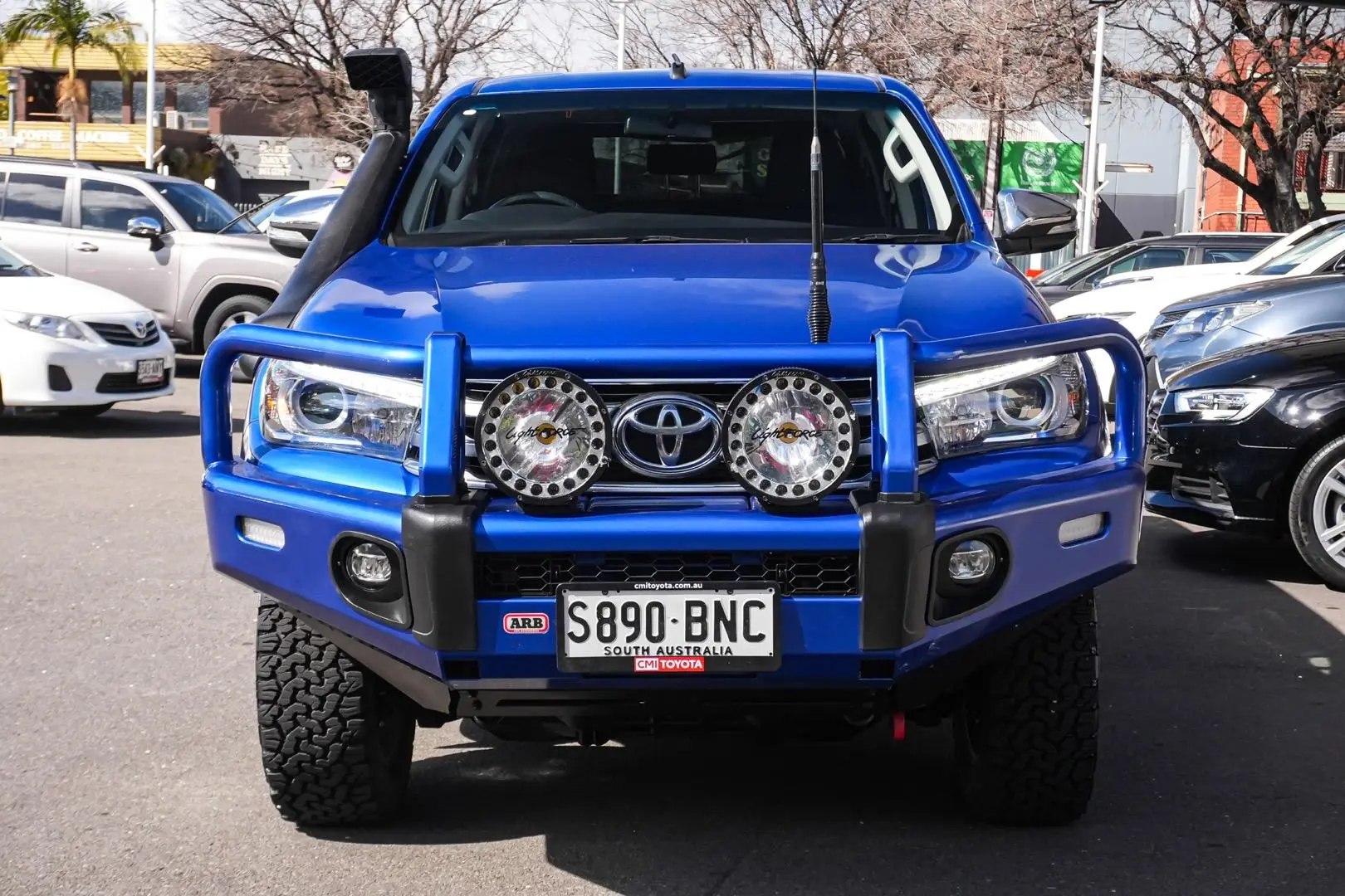 2016 Toyota Hilux Gallery Image 4