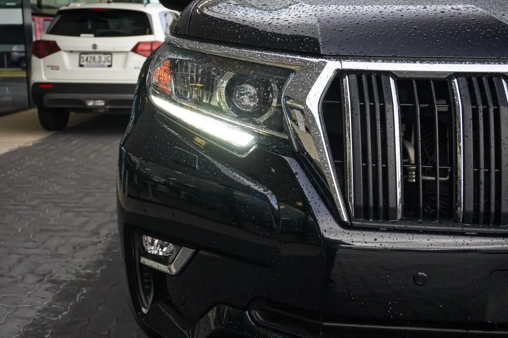 2018 Toyota Landcruiser Prado Gallery Image 13