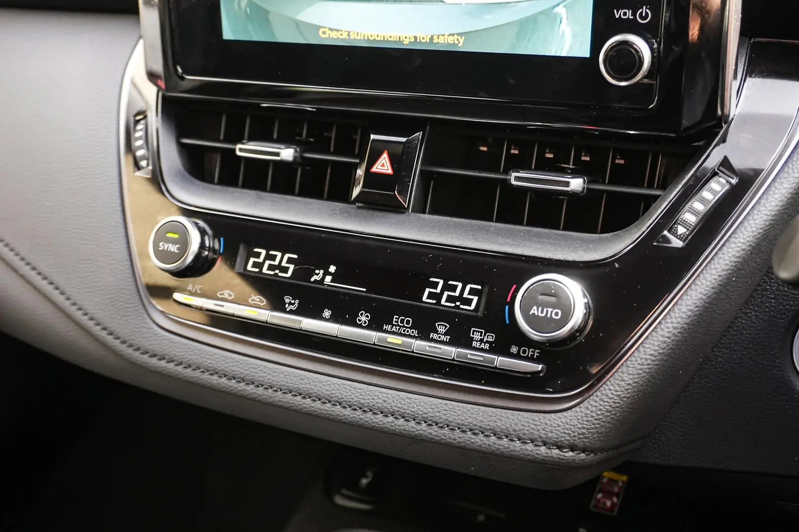 2023 Toyota Corolla Gallery Image 22