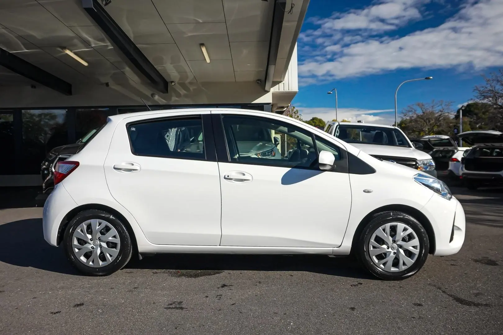 2019 Toyota Yaris Gallery Image 4