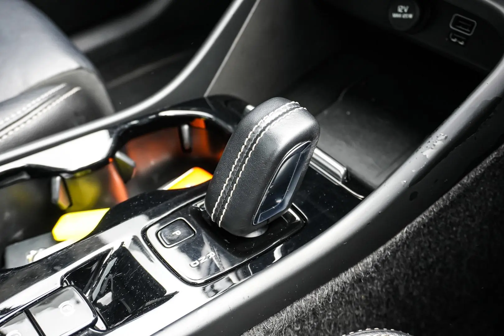 2020 Volvo XC40 Gallery Image 17