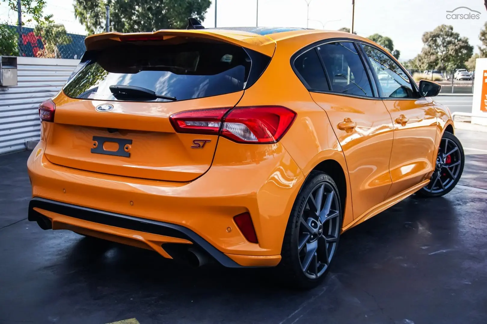 2020 Ford Focus Image 2