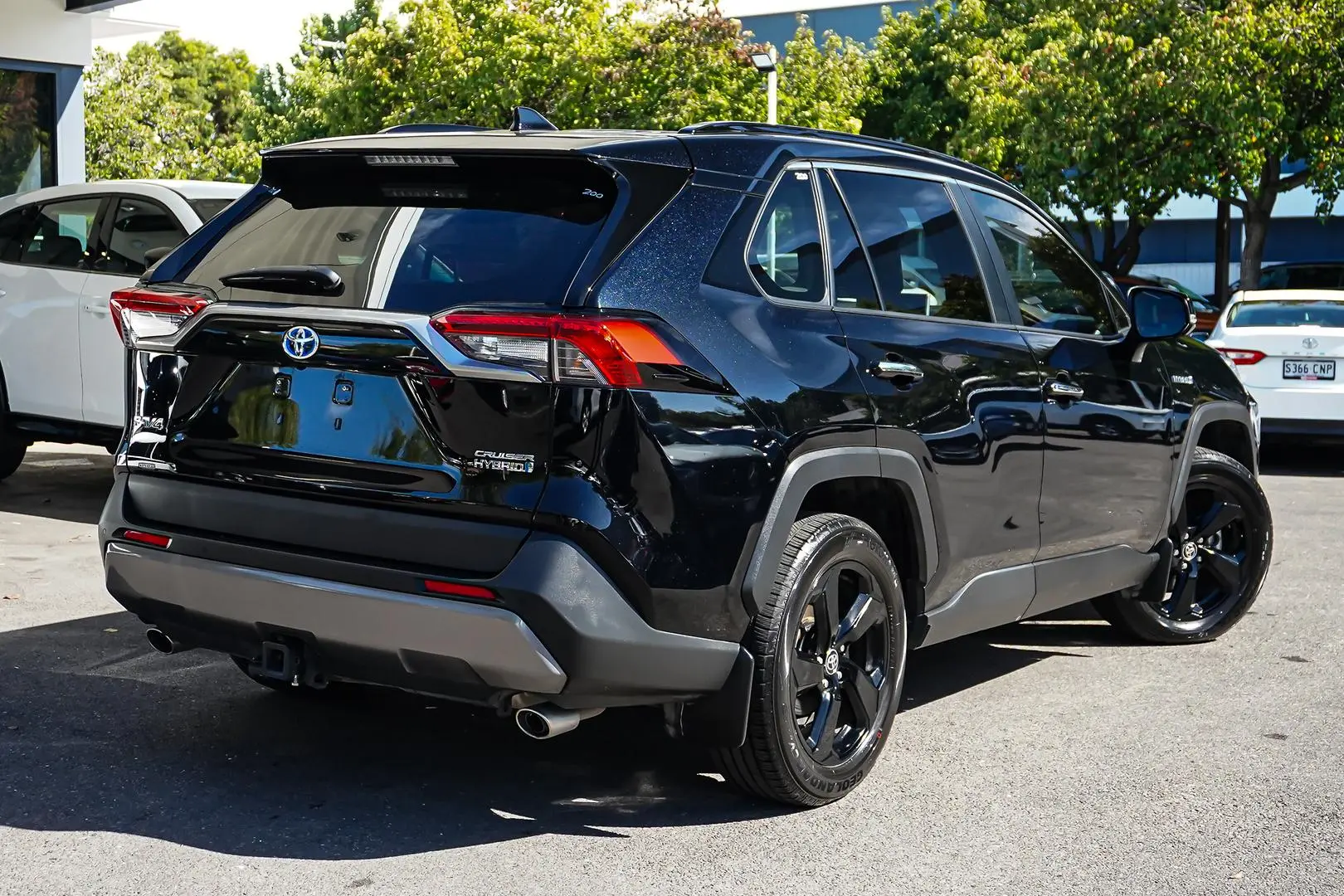 2020 Toyota RAV4 Gallery Image 3