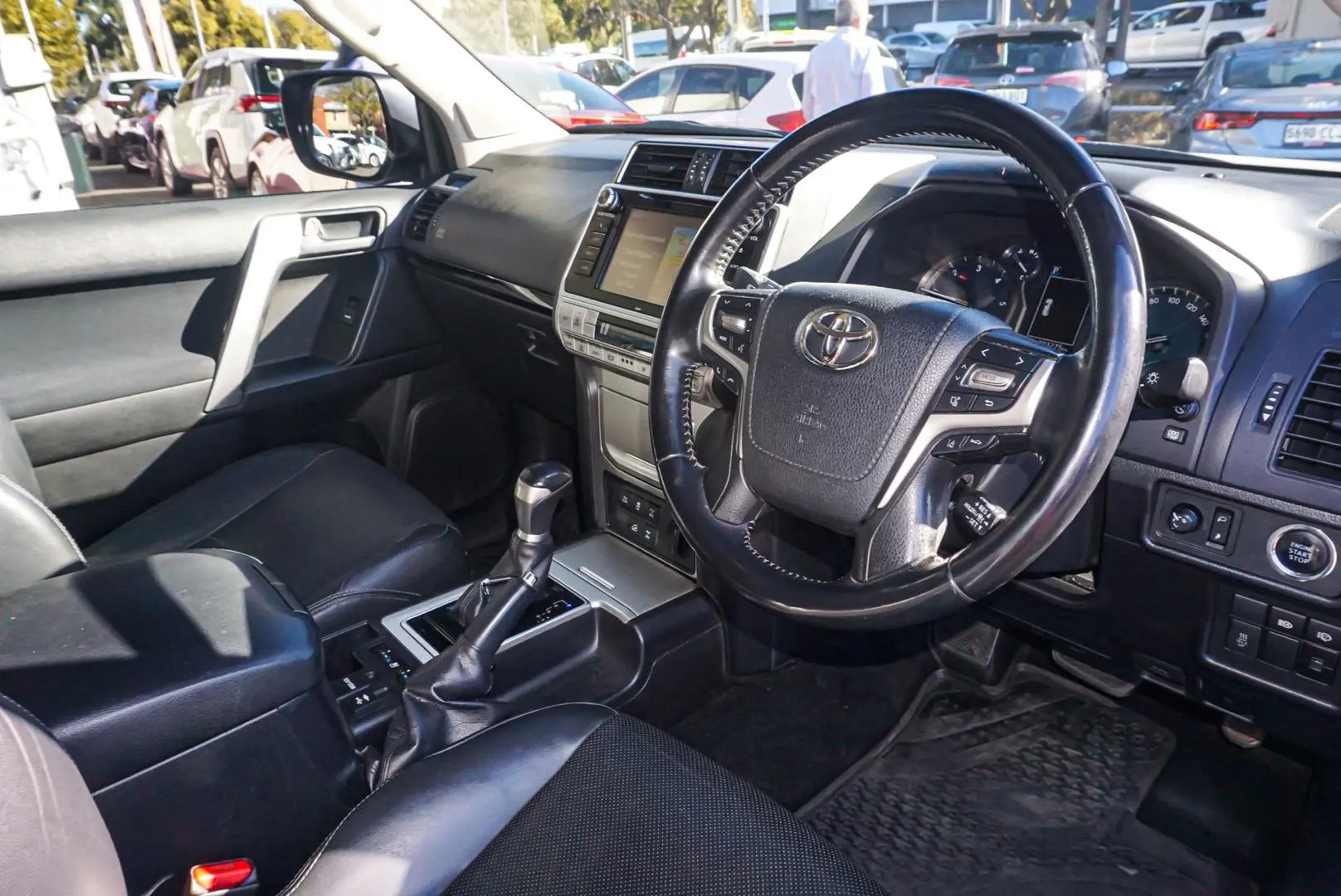 2019 Toyota Landcruiser Prado Gallery Image 7