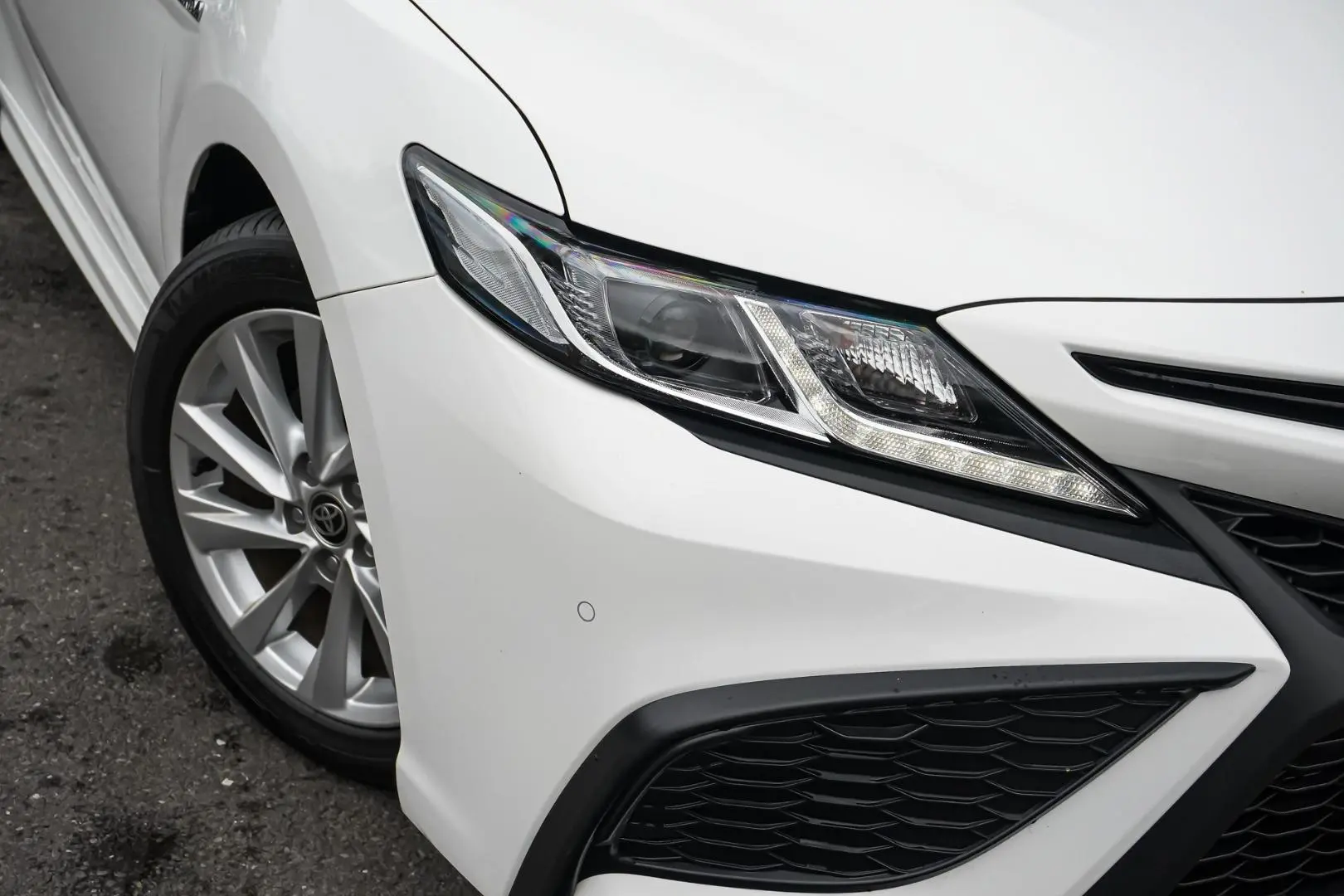 2023 Toyota Camry Gallery Image 10