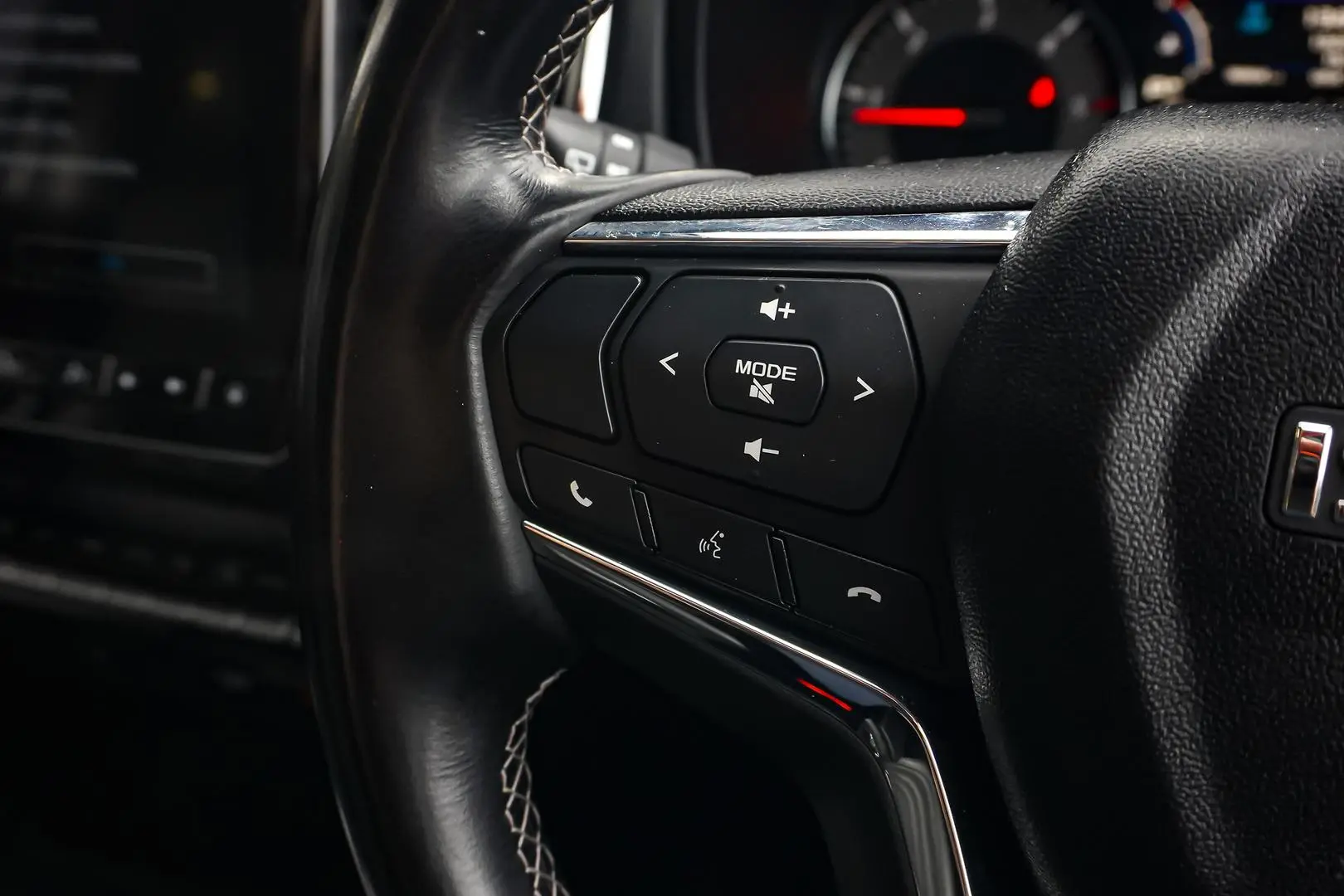 2022 Isuzu MU-X Gallery Image 20
