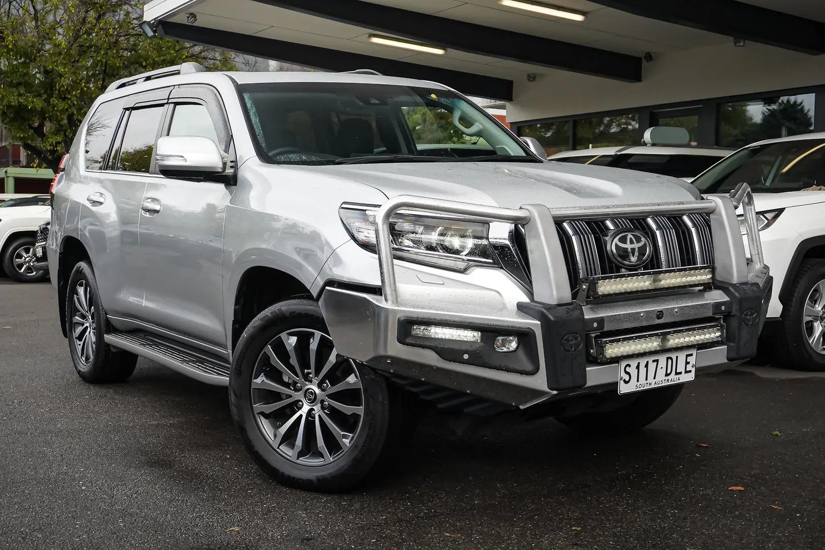 2022 Toyota Landcruiser Prado Gallery Image 2