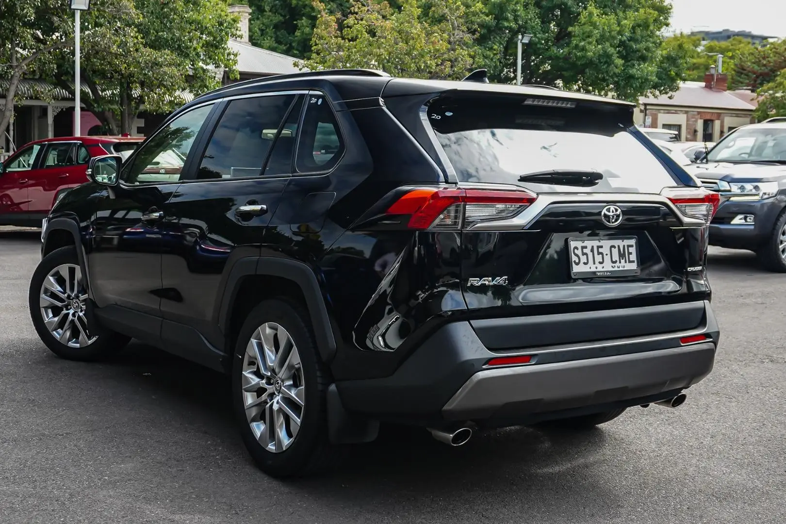 2021 Toyota RAV4 Gallery Image 3