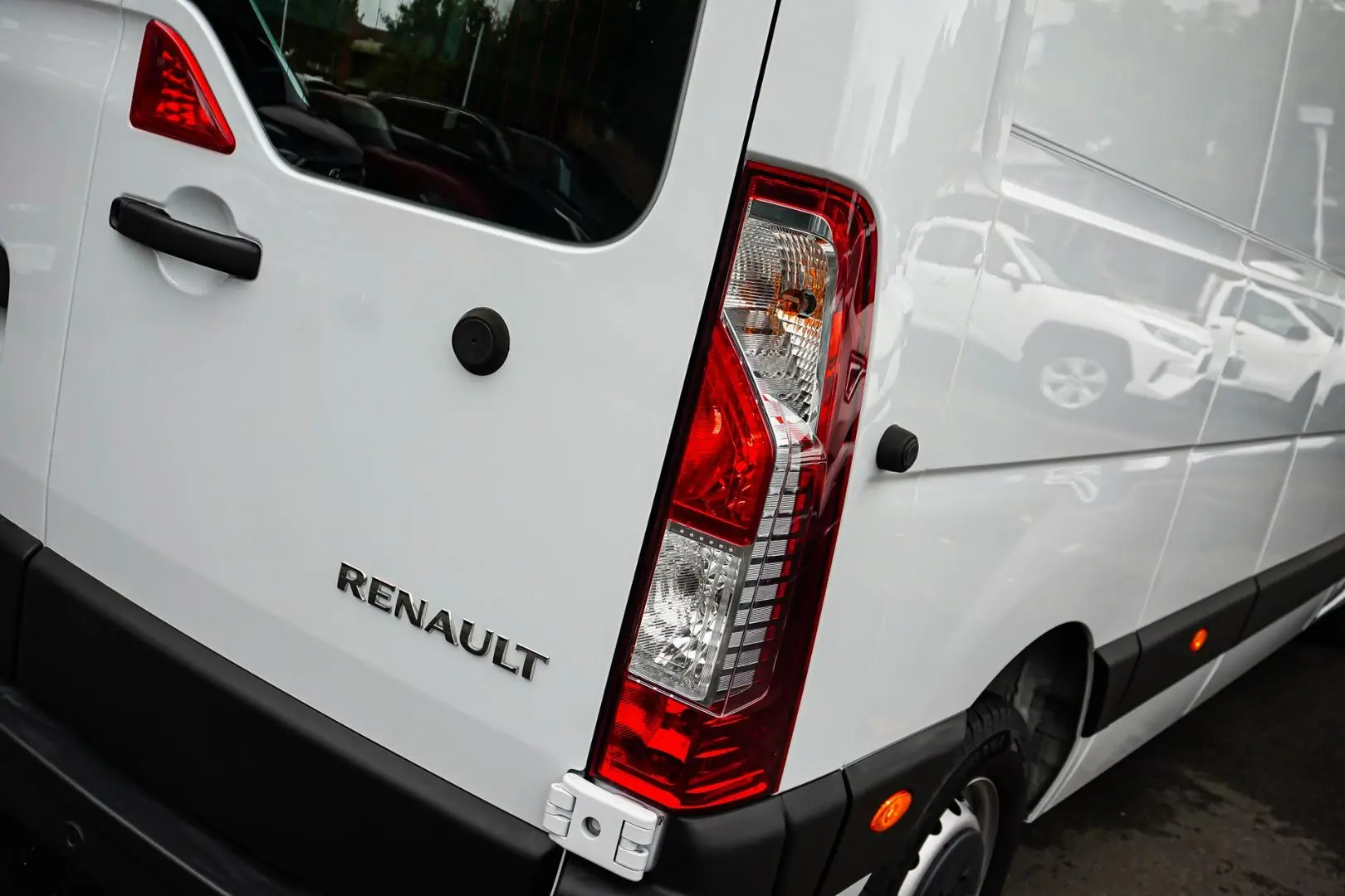 2023 Renault Master Gallery Image 13