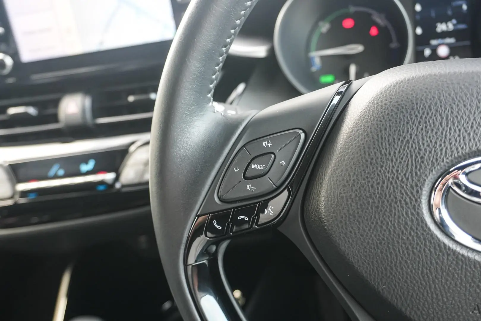 2021 Toyota C-HR Gallery Image 20