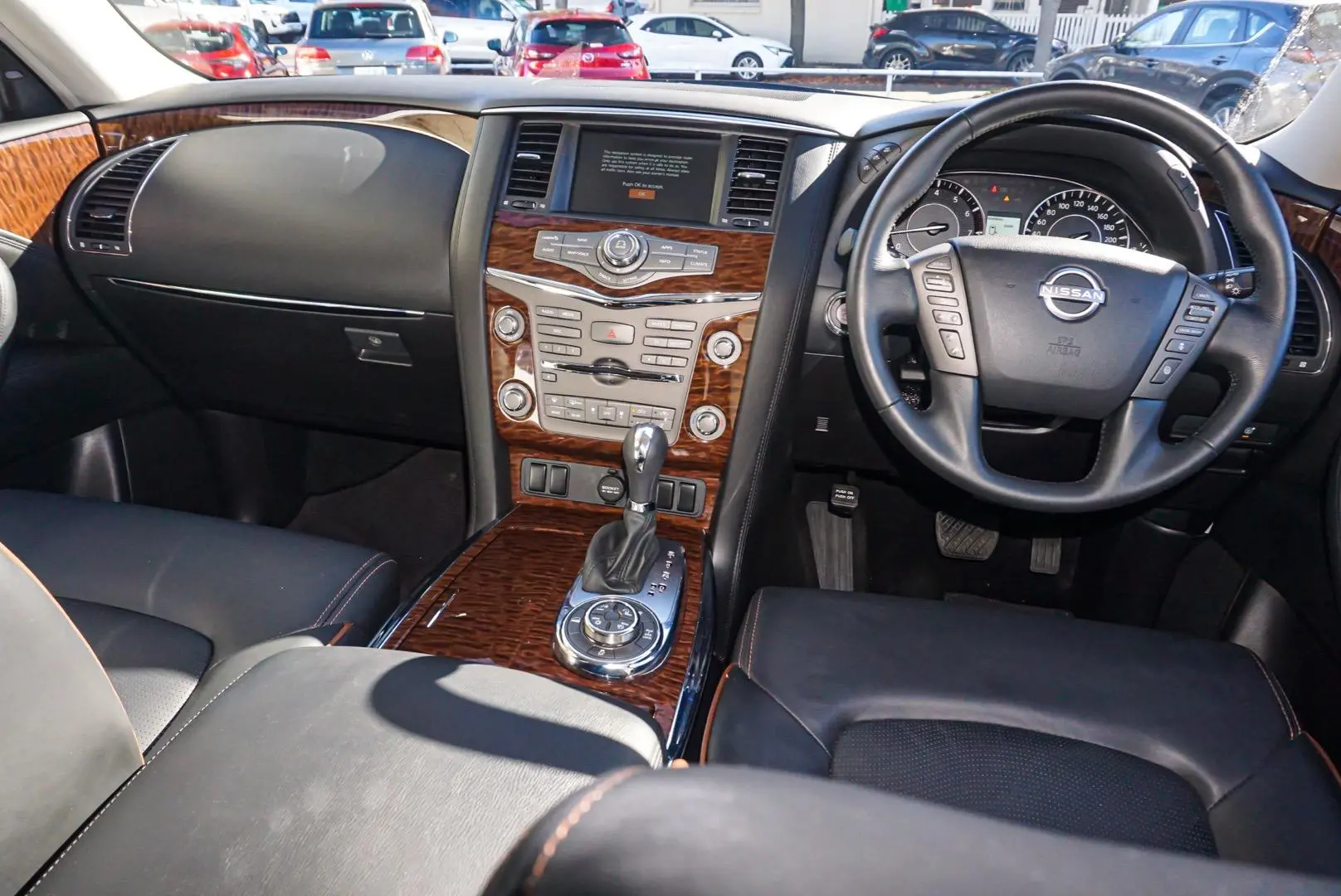 2023 Nissan Patrol Gallery Image 9