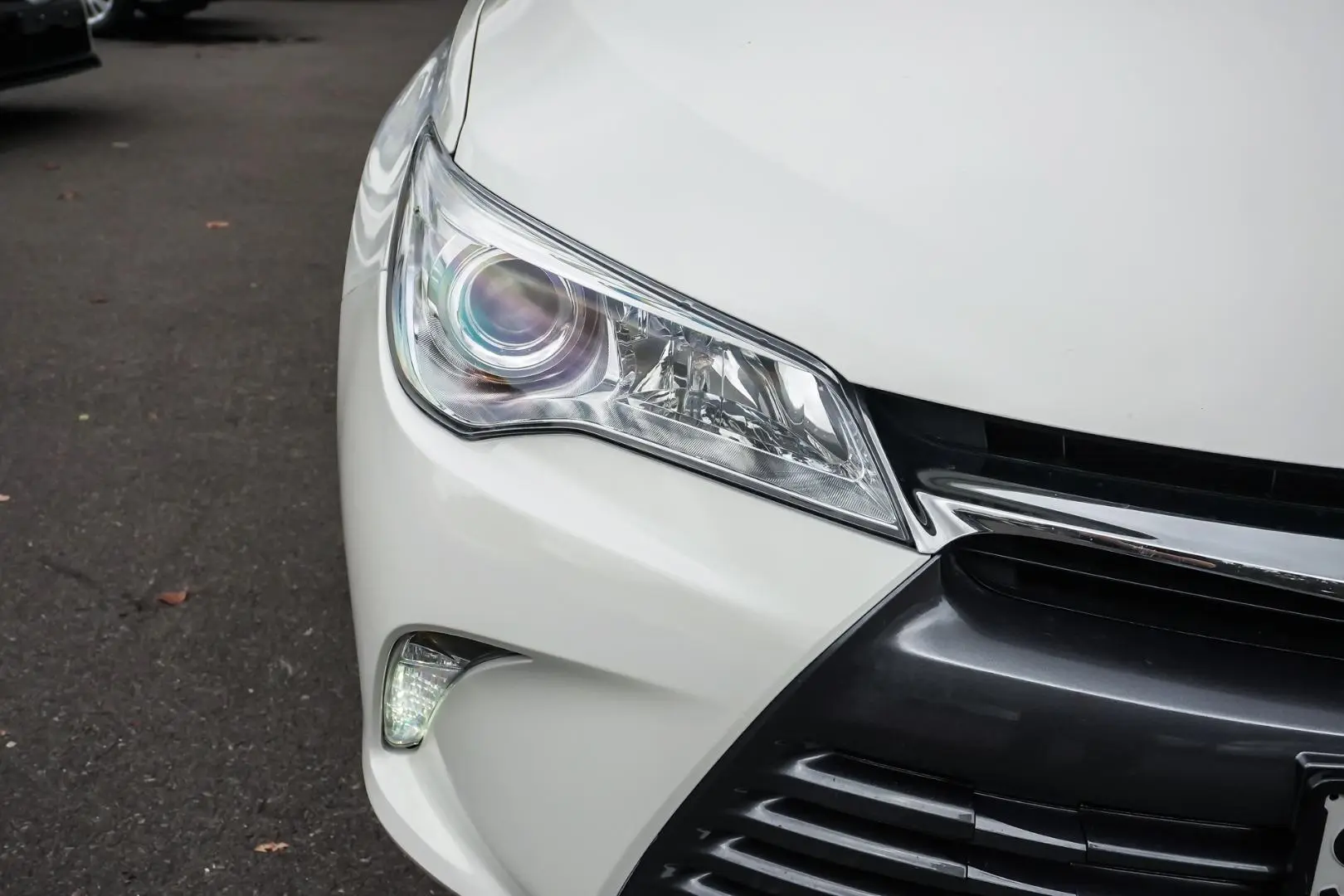 2015 Toyota Camry Gallery Image 12