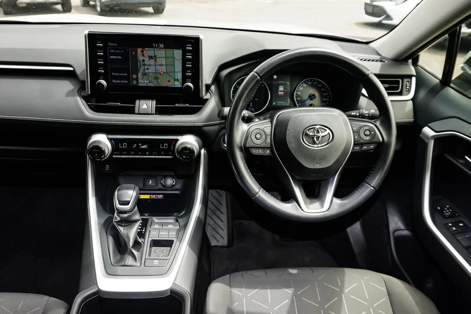 2022 Toyota RAV4 Gallery Image 8
