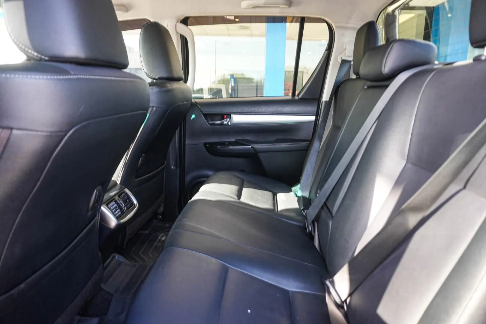 2022 Toyota Hilux Gallery Image 8