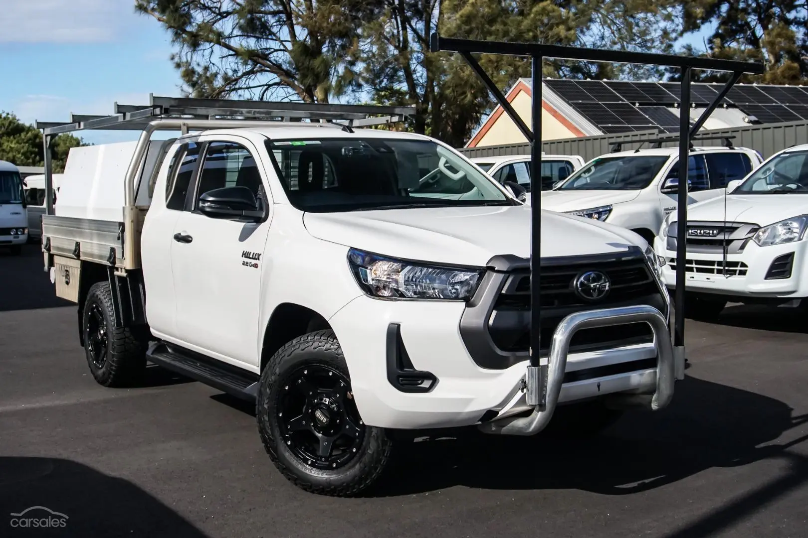 2020 Toyota Hilux Image 1