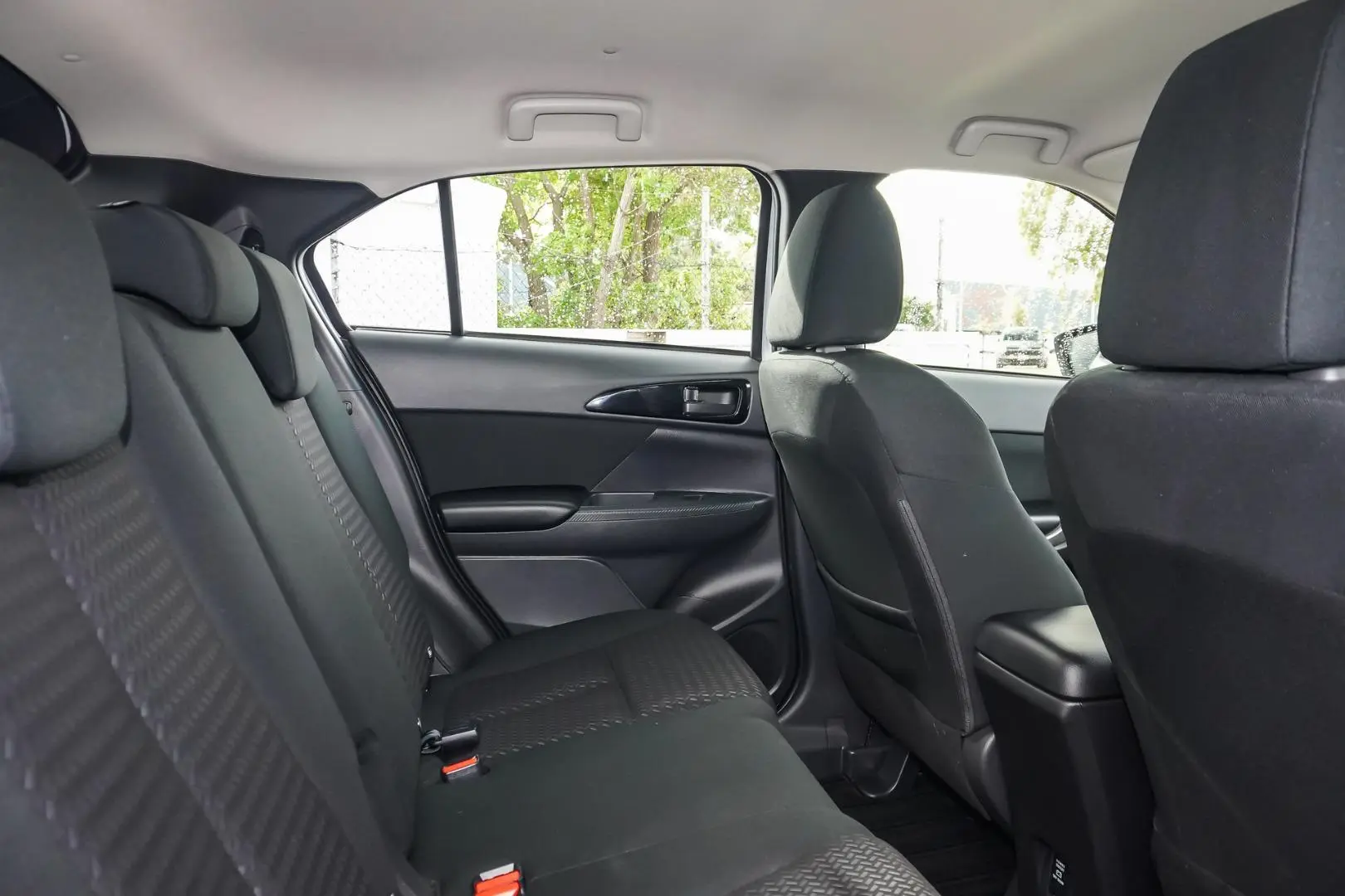 2023 Mitsubishi Eclipse Cross Gallery Image 8