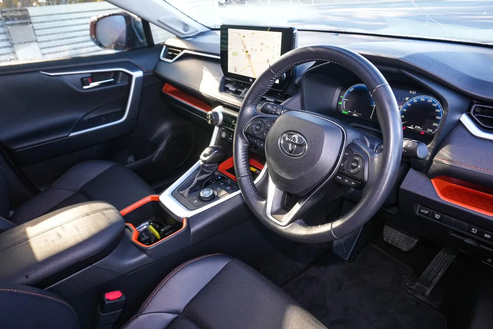 2024 Toyota RAV4 Gallery Image 7