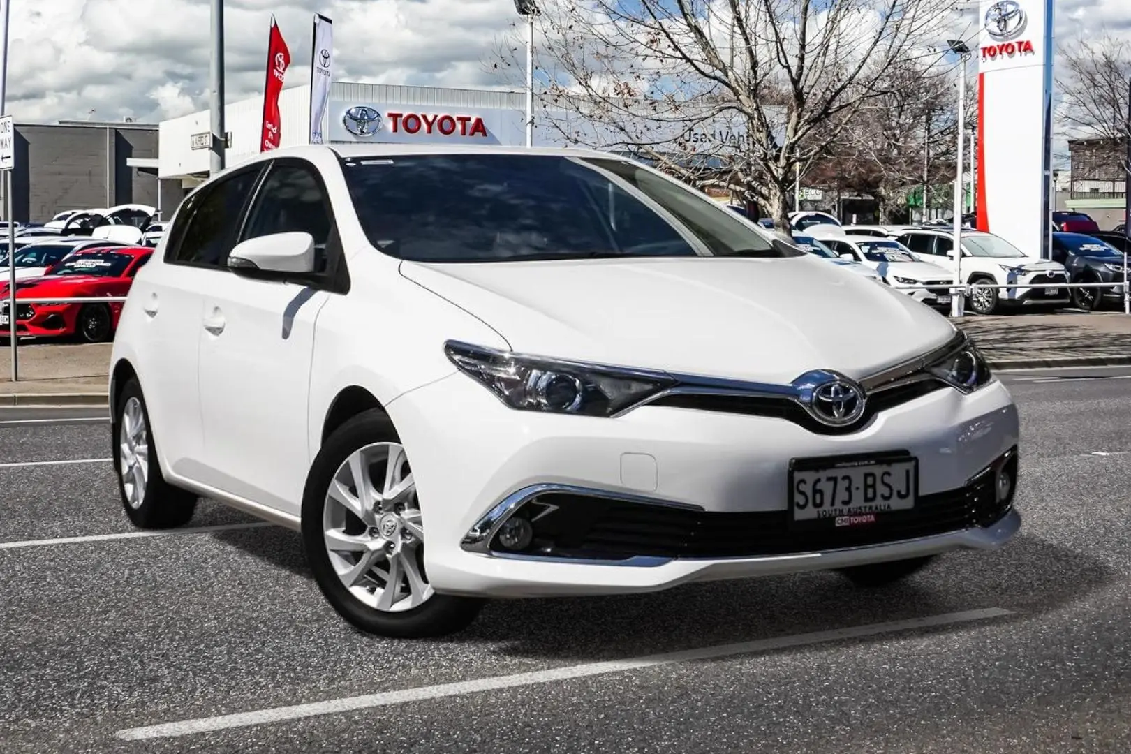 2017 Toyota Corolla Gallery Image 1