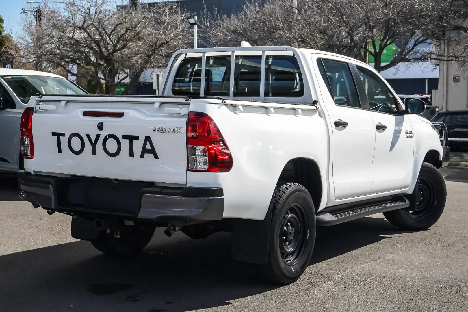 2022 Toyota Hilux Gallery Image 3