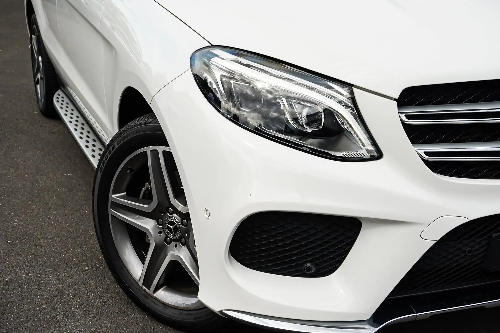 2017 Mercedes-Benz GLE-Class Gallery Image 11