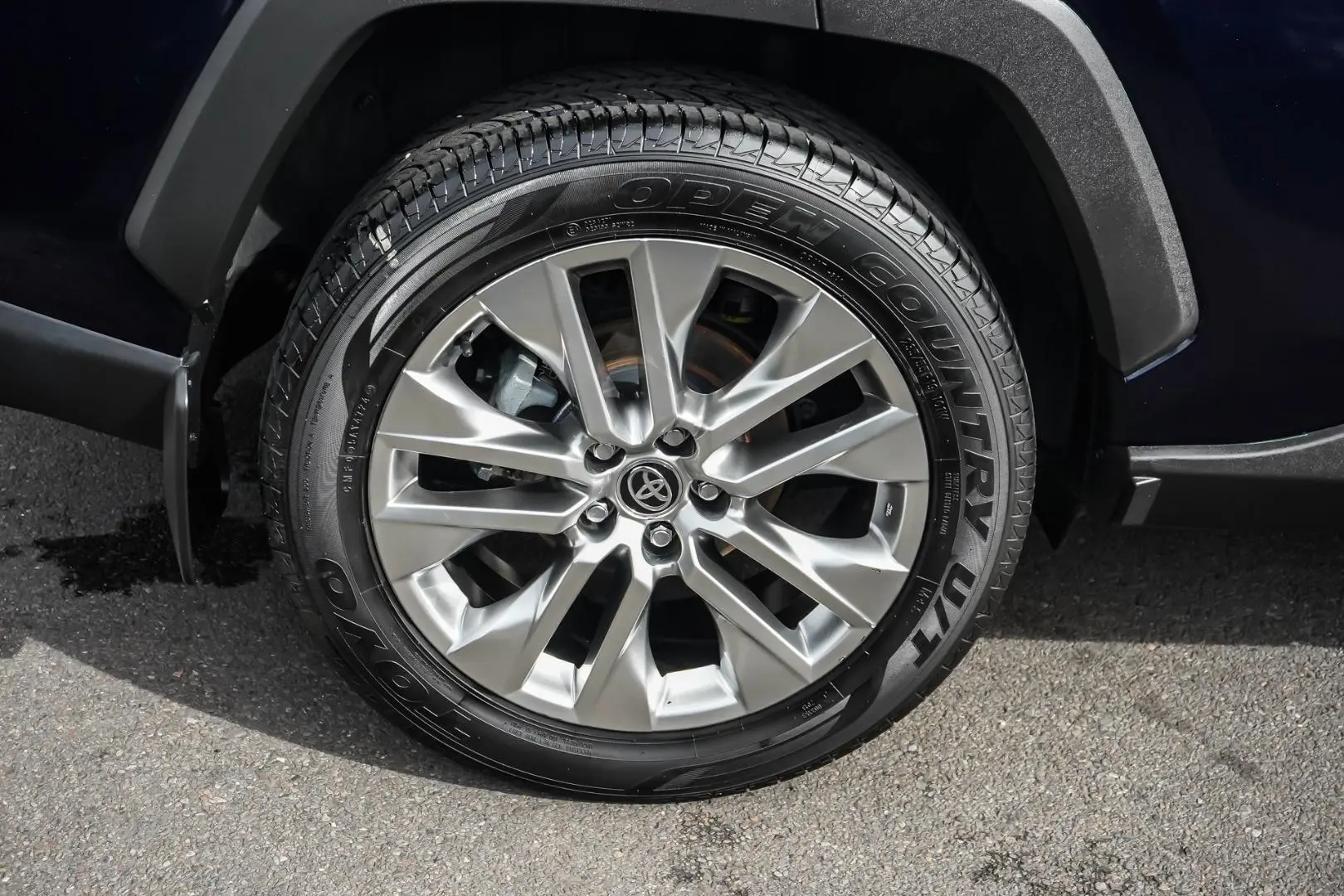 2021 Toyota RAV4 Gallery Image 16