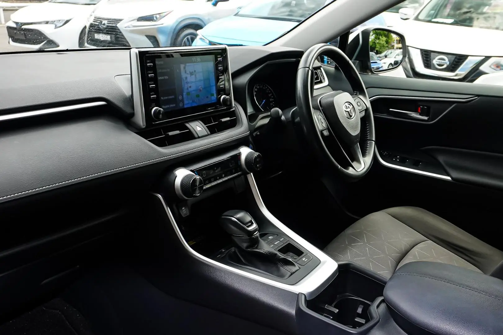 2022 Toyota RAV4 Gallery Image 10