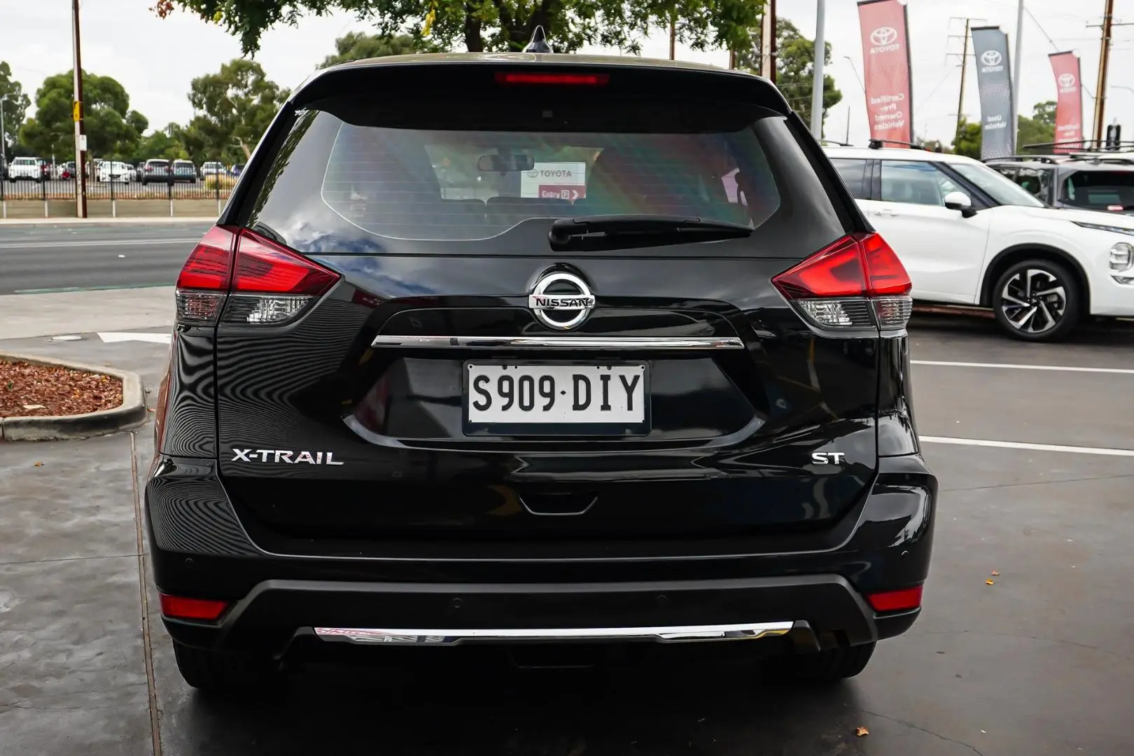 2019 Nissan X-TRAIL Gallery Image 6
