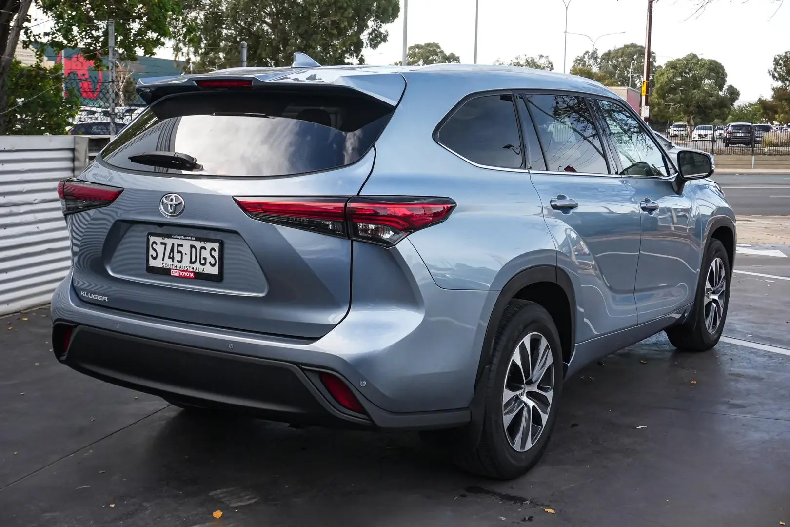 2021 Toyota Kluger Gallery Image 3