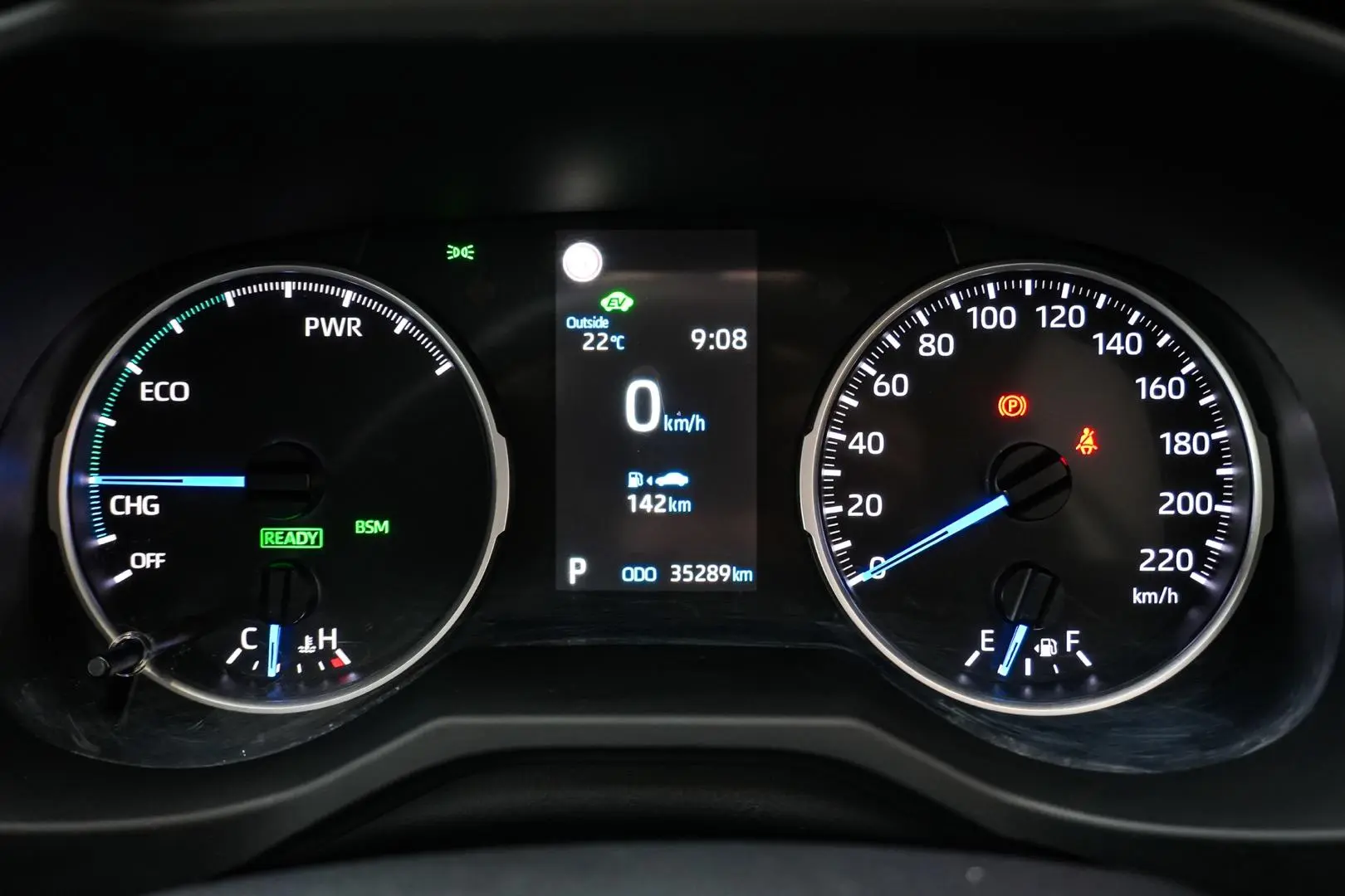 2022 Toyota RAV4 Gallery Image 17