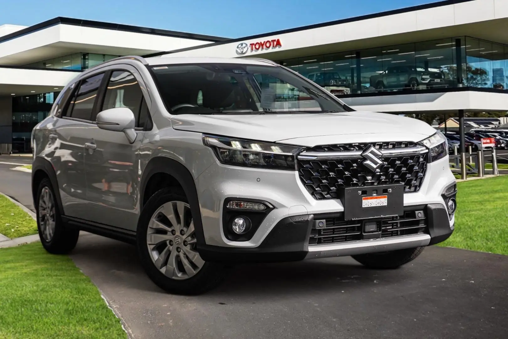2024 Suzuki S-Cross Image