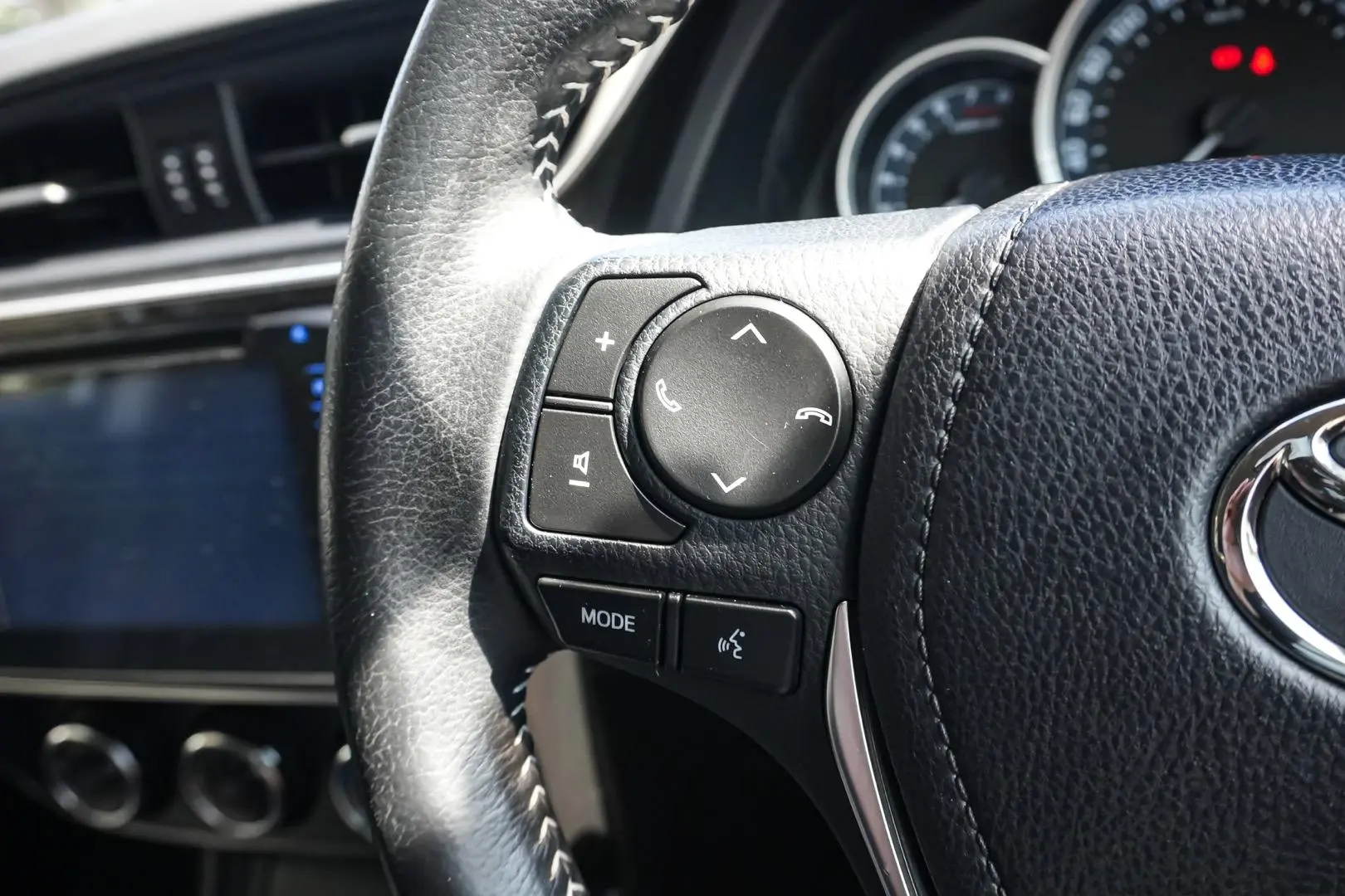 2017 Toyota Corolla Gallery Image 19