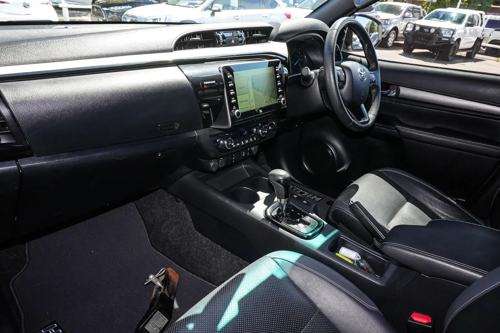 2021 Toyota Hilux Gallery Image 10