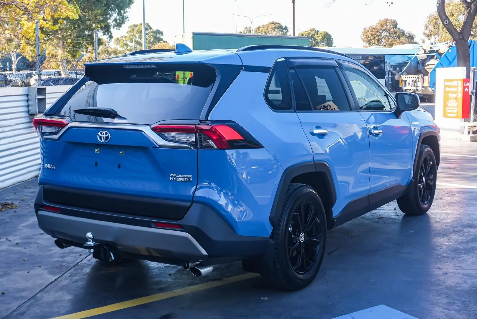 2023 Toyota RAV4 Gallery Image 2