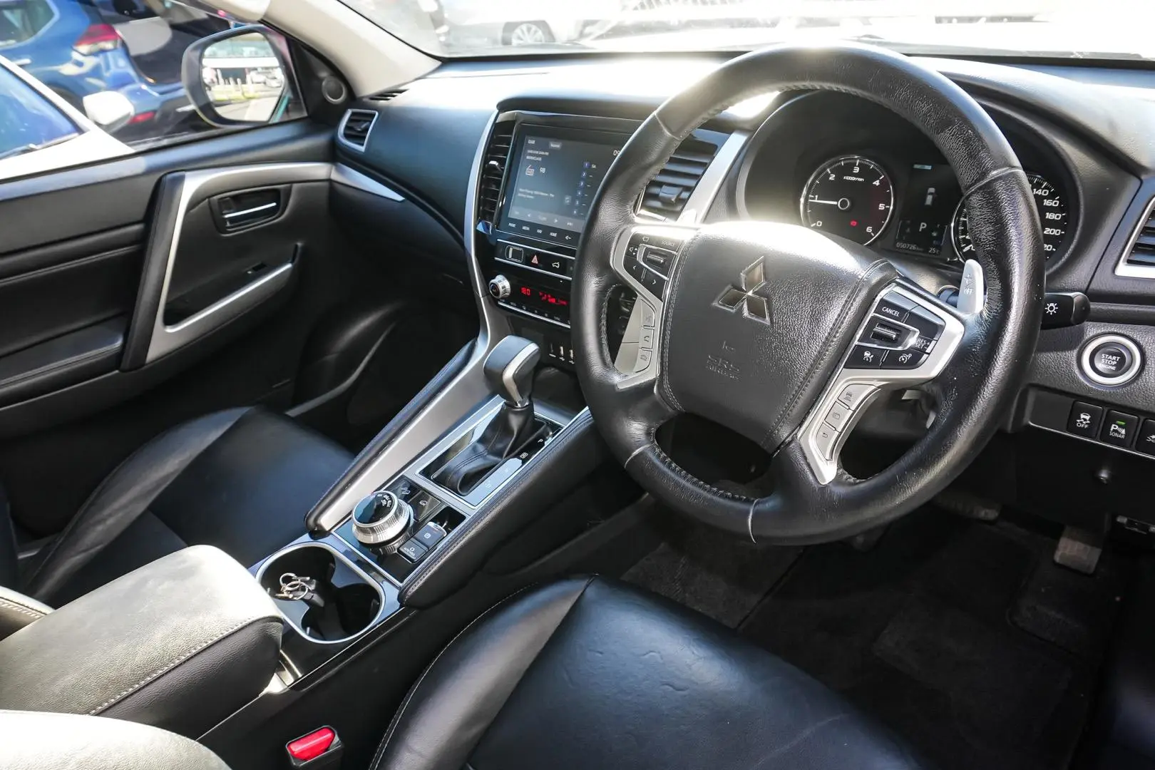 2022 Mitsubishi Pajero Sport Gallery Image 7
