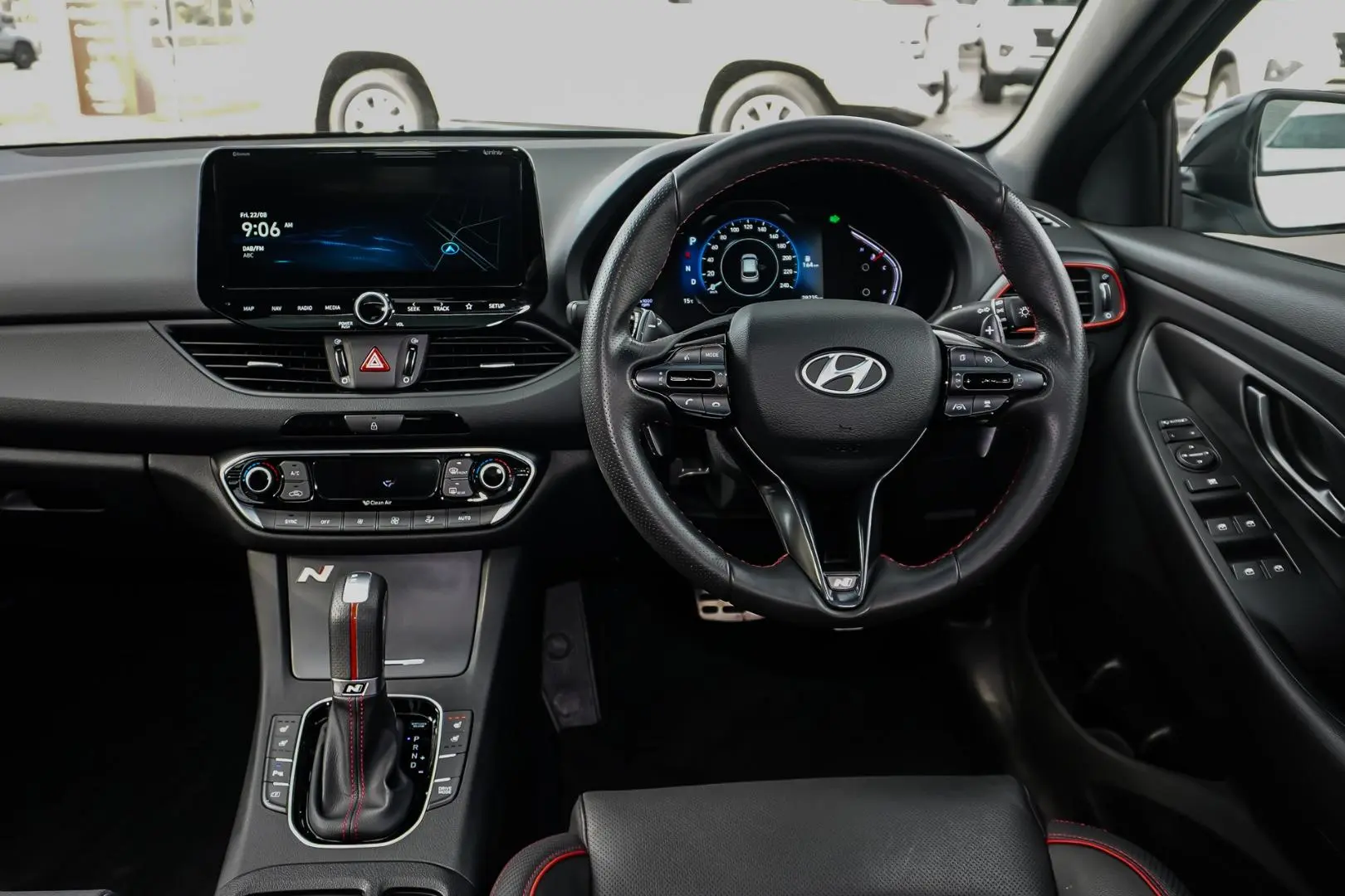 2022 Hyundai i30 Gallery Image 10