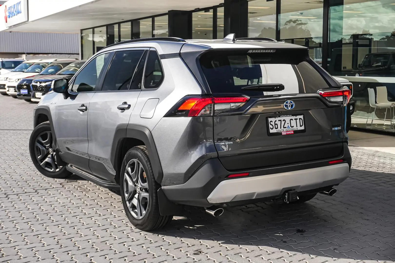 2022 Toyota RAV4 Gallery Image 3