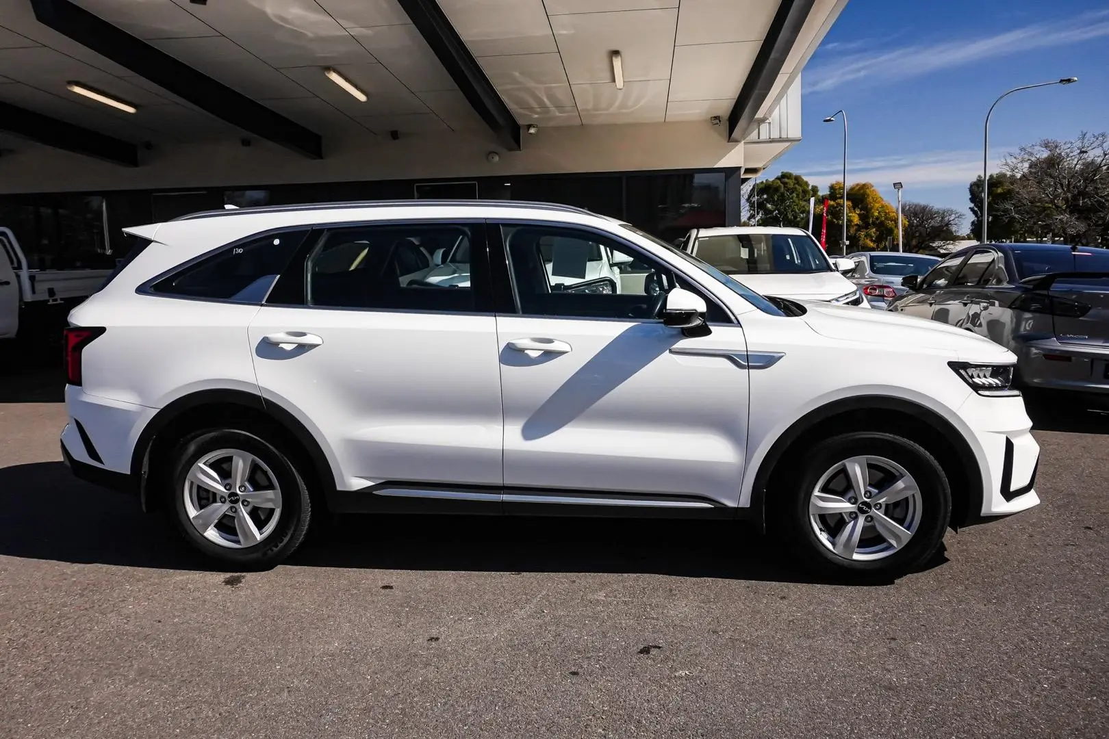 2023 Kia Sorento Gallery Image 4