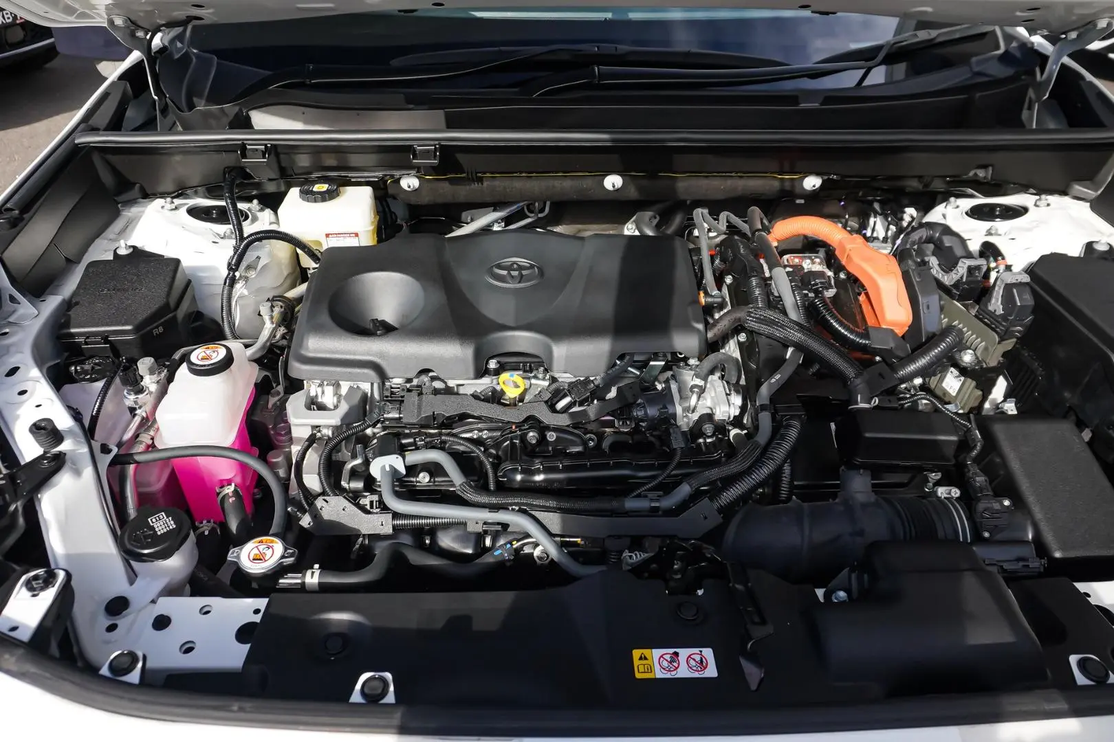 2024 Toyota RAV4 Gallery Image 26