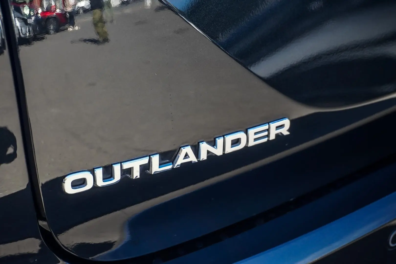 2024 Mitsubishi Outlander Gallery Image 14