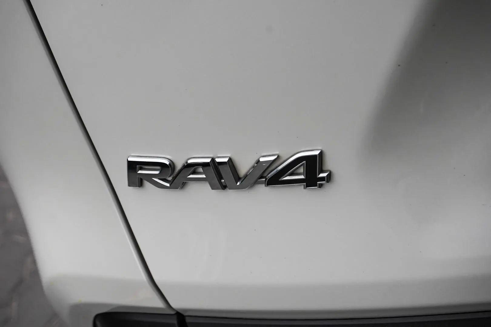 2022 Toyota RAV4 Gallery Image 8
