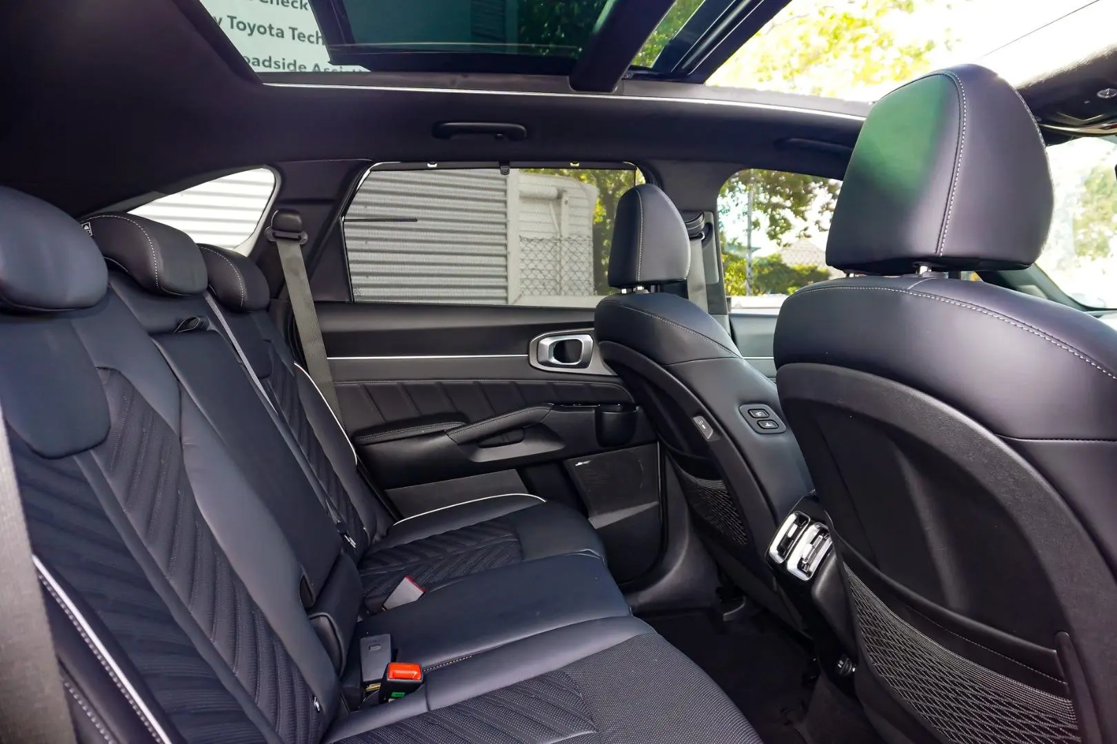 2025 Kia Sorento Gallery Image 8