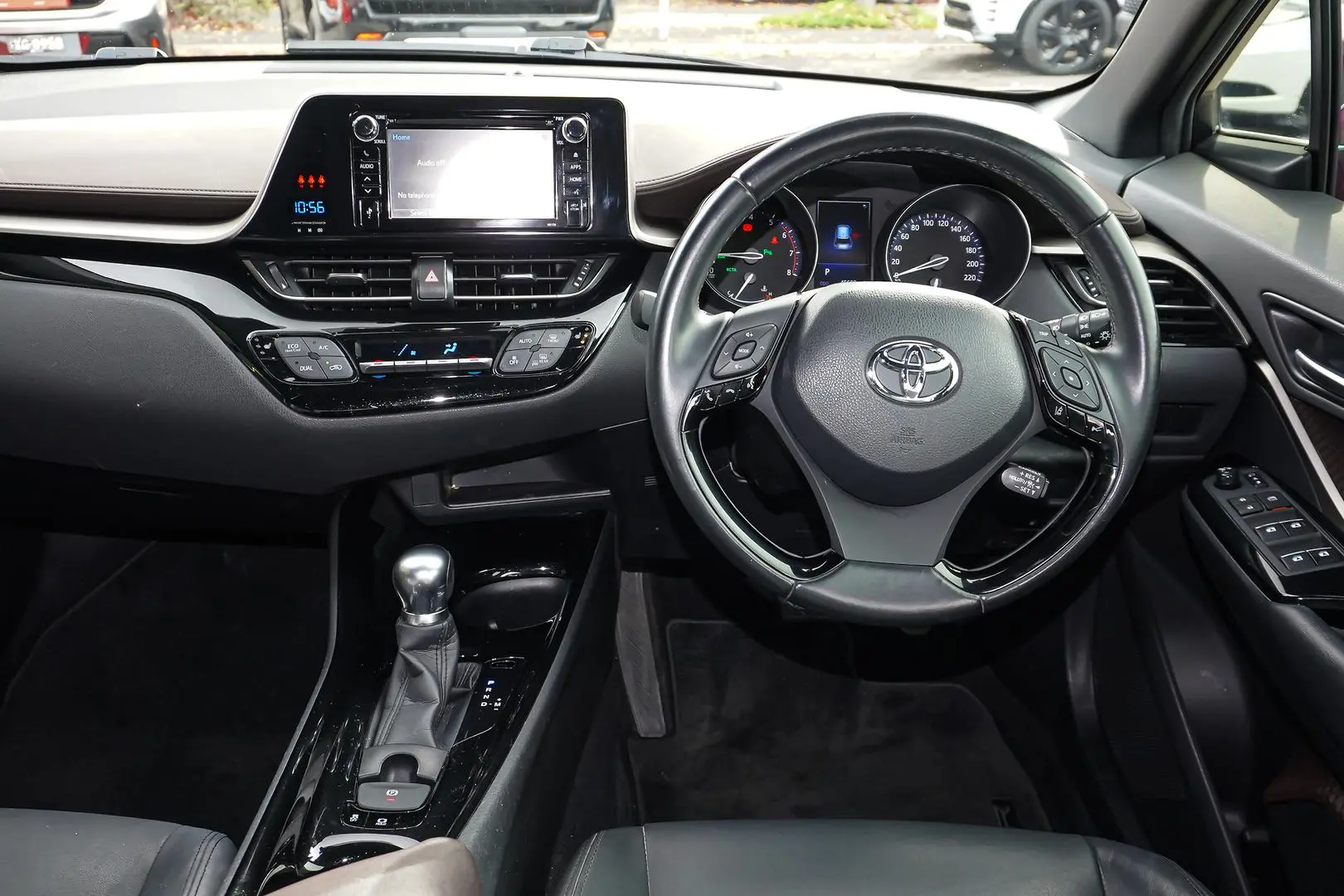 2017 Toyota C-HR Gallery Image 9
