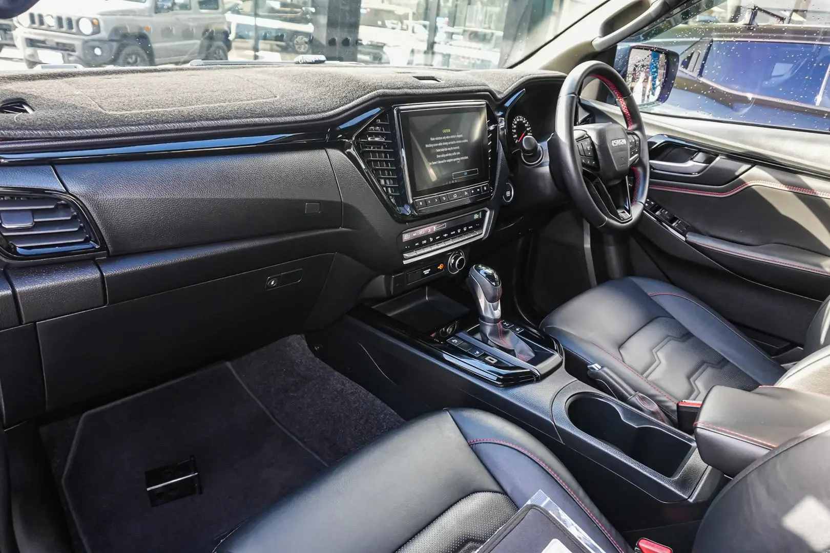 2023 Isuzu D-MAX Gallery Image 10
