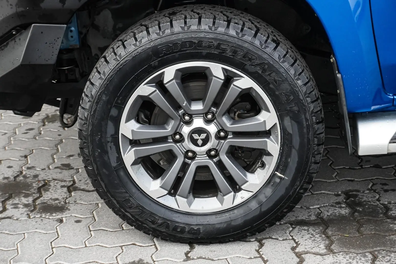 2021 Mitsubishi Triton Gallery Image 12