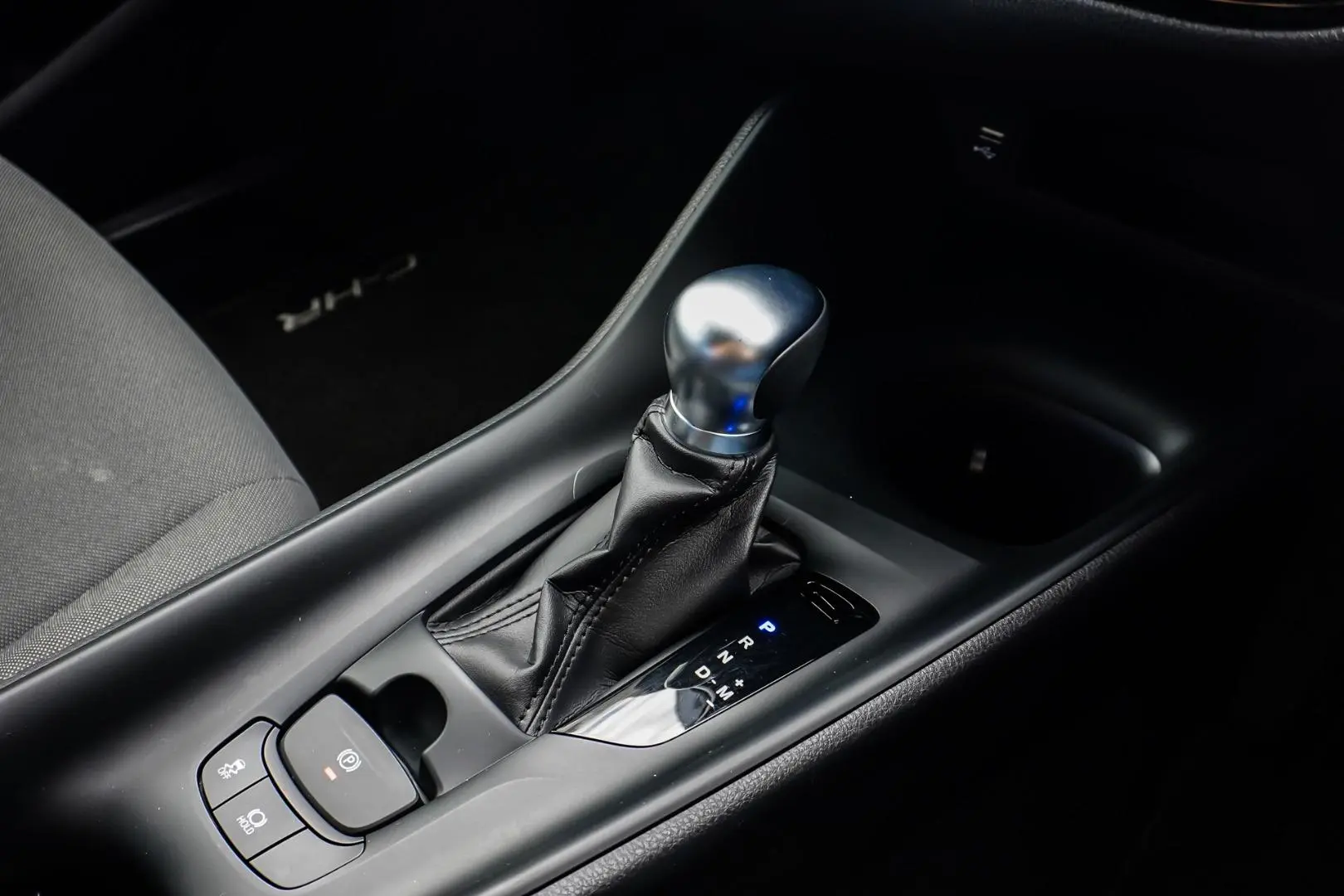 2021 Toyota C-HR Gallery Image 18