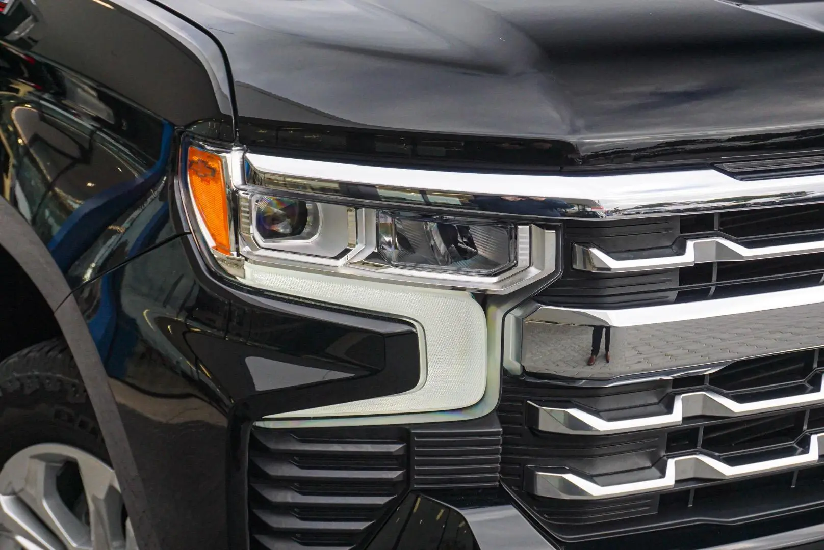 2024 Chevrolet Silverado Gallery Image 11